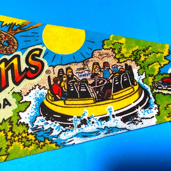 BUSCH GARDENS VINTAGE 90’s TAMPA FLORIDA COLLECTIBLE SOUVENIR PENNANT FLAG 30” - Picture 4 of 16